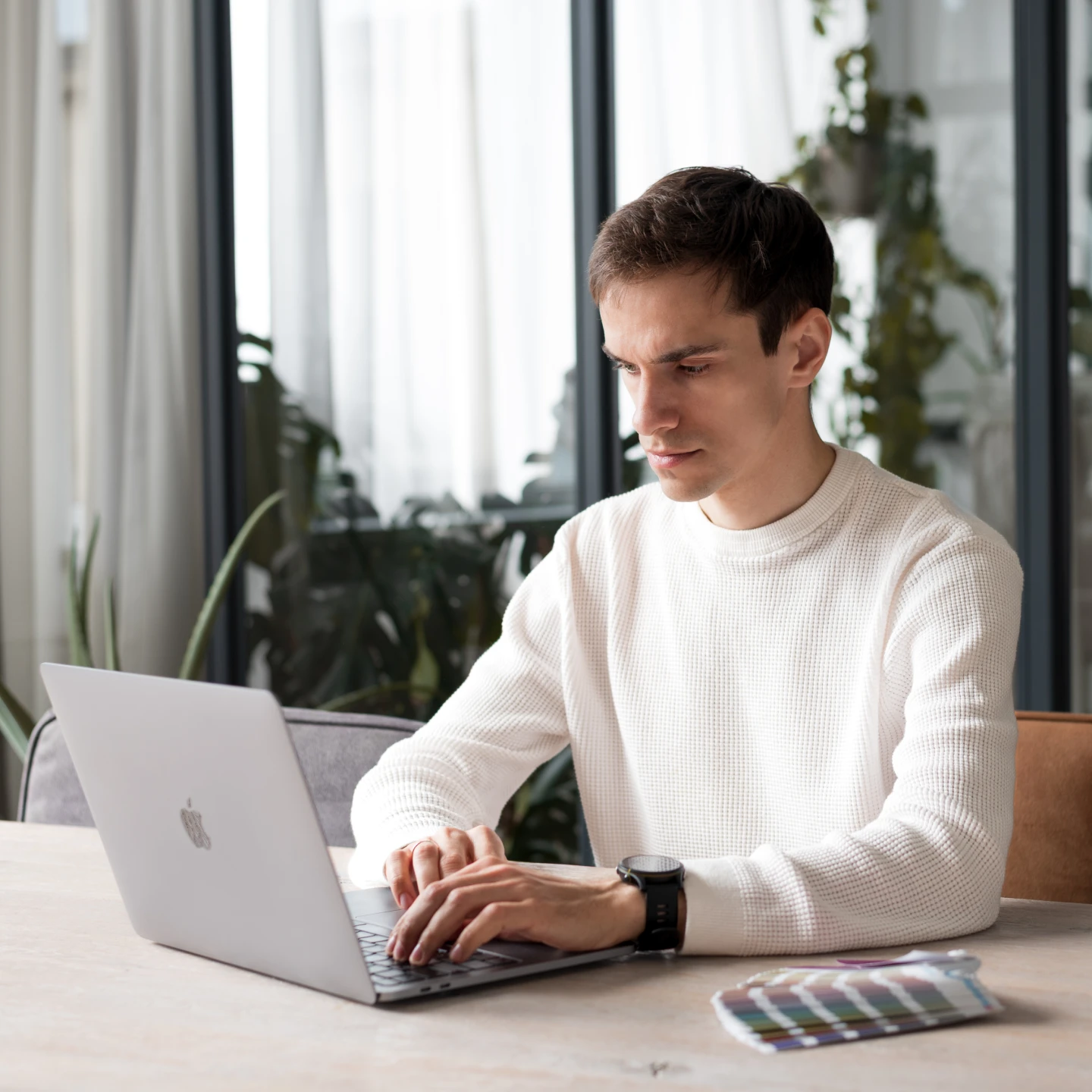 Paweł Kurdziel podczas pracy